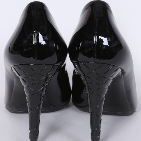 Burberry Patent Leather Pumps - Picture 7 of 10